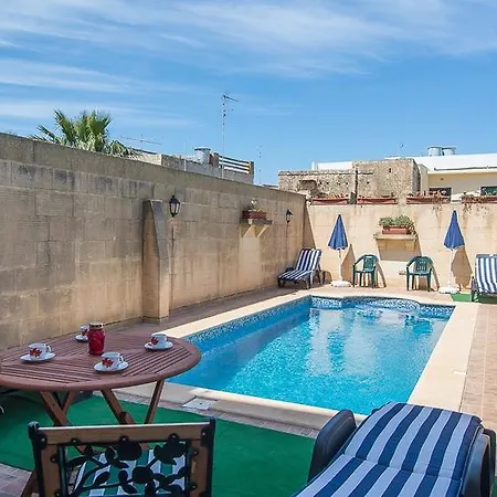 Semesterbostad Ta' Bejza Holiday With Private Pool